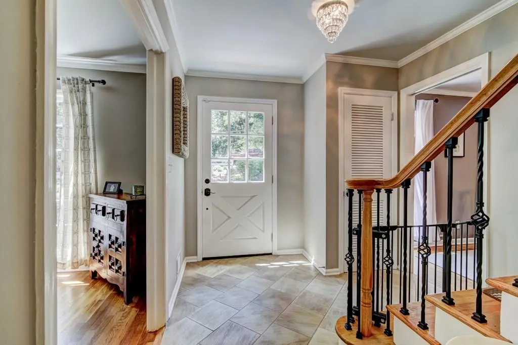 345 Westerhall Court, Sandy Springs, Georgia 30328, 4 Bedrooms Bedrooms, ,3 BathroomsBathrooms,Residential,Sold,345 Westerhall Court,6052130