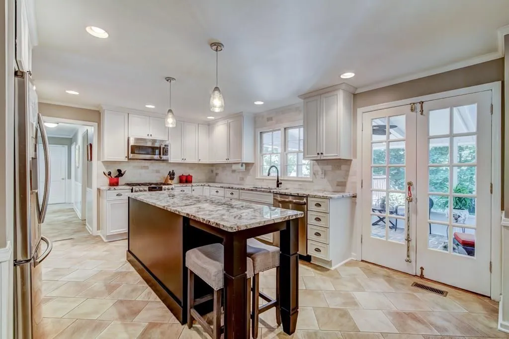 345 Westerhall Court, Sandy Springs, Georgia 30328, 4 Bedrooms Bedrooms, ,3 BathroomsBathrooms,Residential,Sold,345 Westerhall Court,6052130