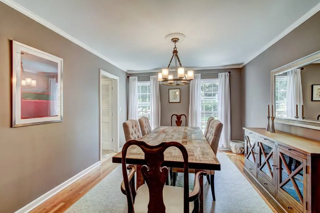 345 Westerhall Court, Sandy Springs, Georgia 30328, 4 Bedrooms Bedrooms, ,3 BathroomsBathrooms,Residential,Sold,345 Westerhall Court,6052130