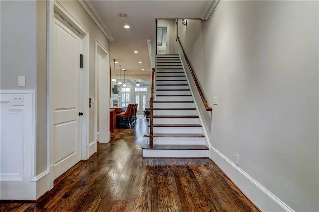 3574 Roswell Road Nw, Atlanta, Georgia 30305, 3 Bedrooms Bedrooms, ,3 BathroomsBathrooms,Residential,Sold,3574 Roswell Road Nw,5971852