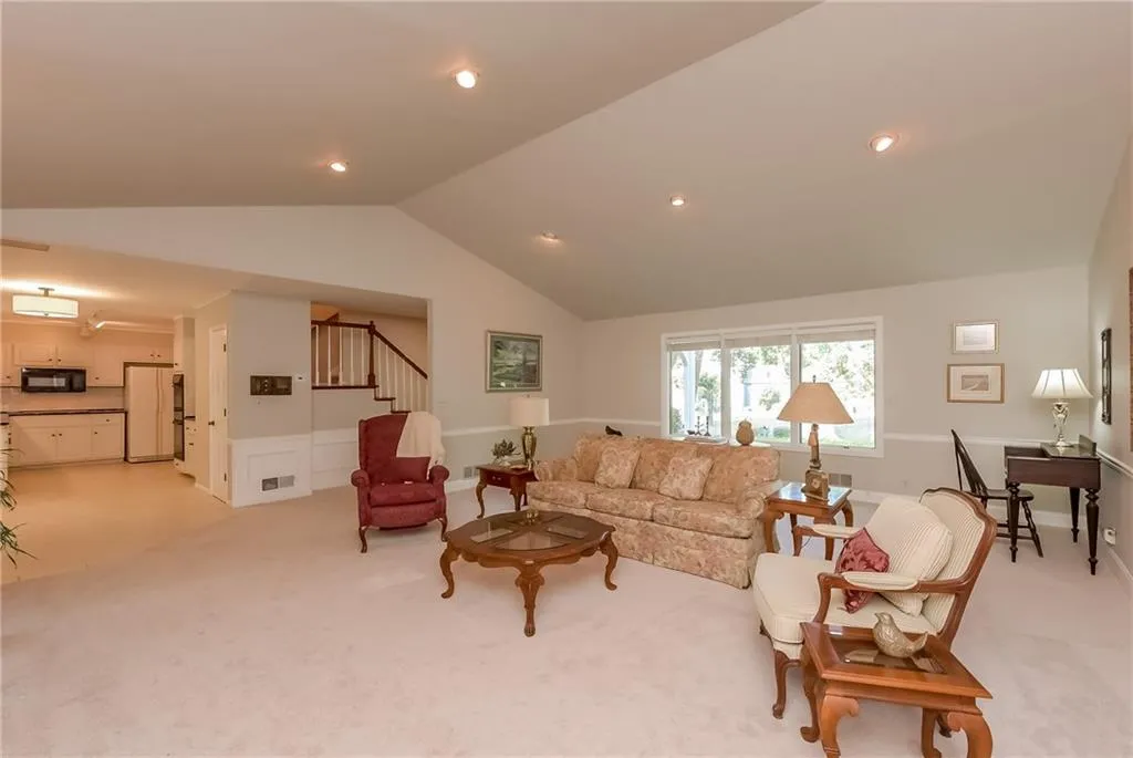 7605 Spalding Lane, Sandy Springs, Georgia 30350, 4 Bedrooms Bedrooms, ,4 BathroomsBathrooms,Residential,Sold,7605 Spalding Lane,5683521