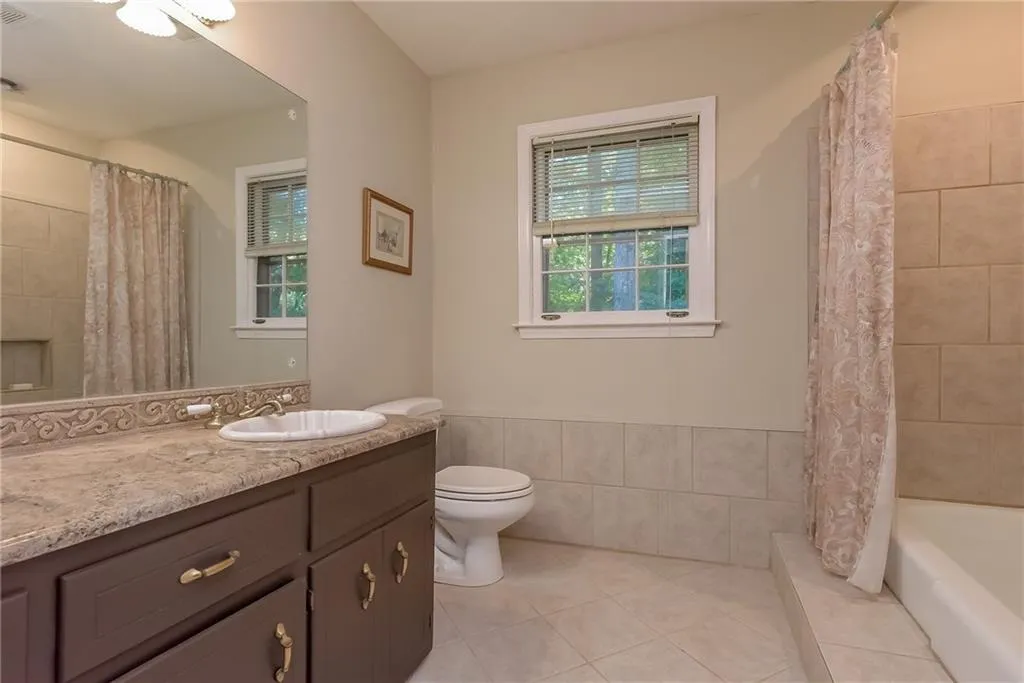 7605 Spalding Lane, Sandy Springs, Georgia 30350, 4 Bedrooms Bedrooms, ,4 BathroomsBathrooms,Residential,Sold,7605 Spalding Lane,5683521