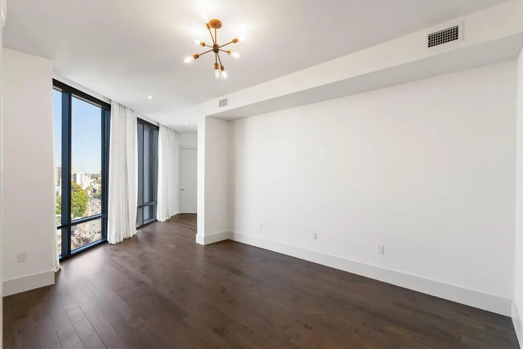 3107 Peachtree Road Ne Unit 1502, Atlanta, Georgia 30305, 3 Bedrooms Bedrooms, ,3 BathroomsBathrooms,Residential,For Sale,3107 Peachtree Road Ne Unit 1502,7627645