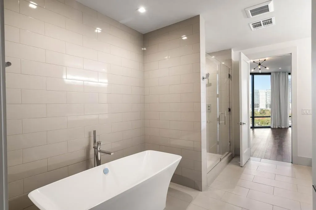 3107 Peachtree Road Ne Unit 1502, Atlanta, Georgia 30305, 3 Bedrooms Bedrooms, ,3 BathroomsBathrooms,Residential,For Sale,3107 Peachtree Road Ne Unit 1502,7627645