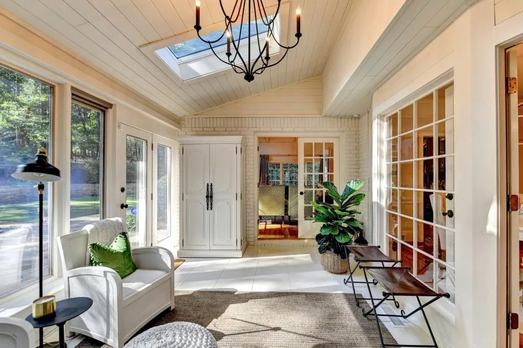 1580 Misty Oaks Drive, Sandy Springs, Georgia 30350, 4 Bedrooms Bedrooms, ,3 BathroomsBathrooms,Residential,Sold,1580 Misty Oaks Drive,7473254