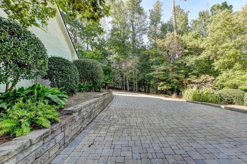 1580 Misty Oaks Drive, Sandy Springs, Georgia 30350, 4 Bedrooms Bedrooms, ,3 BathroomsBathrooms,Residential,Sold,1580 Misty Oaks Drive,7473254