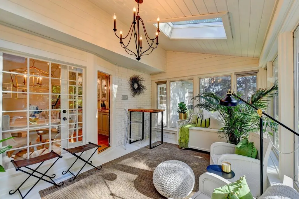 1580 Misty Oaks Drive, Sandy Springs, Georgia 30350, 4 Bedrooms Bedrooms, ,3 BathroomsBathrooms,Residential,Sold,1580 Misty Oaks Drive,7473254