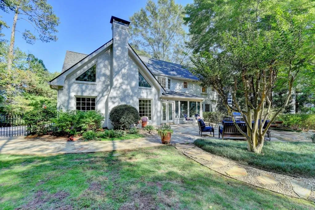 1580 Misty Oaks Drive, Sandy Springs, Georgia 30350, 4 Bedrooms Bedrooms, ,3 BathroomsBathrooms,Residential,Sold,1580 Misty Oaks Drive,7473254