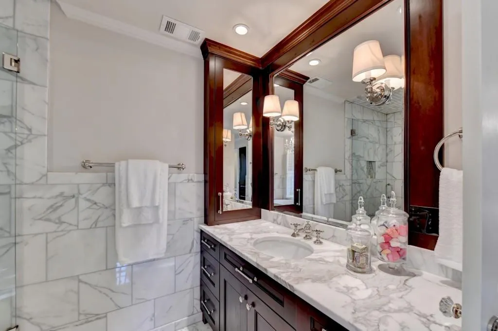 1580 Misty Oaks Drive, Sandy Springs, Georgia 30350, 4 Bedrooms Bedrooms, ,3 BathroomsBathrooms,Residential,Sold,1580 Misty Oaks Drive,7473254