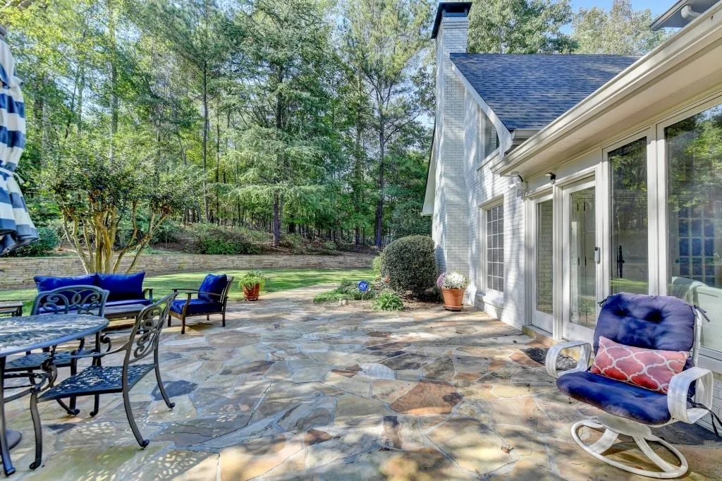 1580 Misty Oaks Drive, Sandy Springs, Georgia 30350, 4 Bedrooms Bedrooms, ,3 BathroomsBathrooms,Residential,Sold,1580 Misty Oaks Drive,7473254