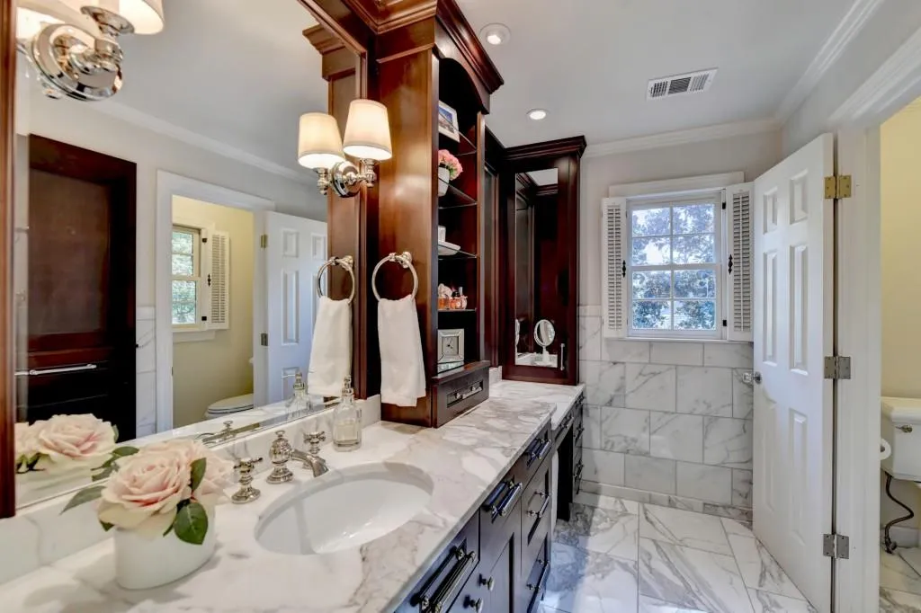 1580 Misty Oaks Drive, Sandy Springs, Georgia 30350, 4 Bedrooms Bedrooms, ,3 BathroomsBathrooms,Residential,Sold,1580 Misty Oaks Drive,7473254