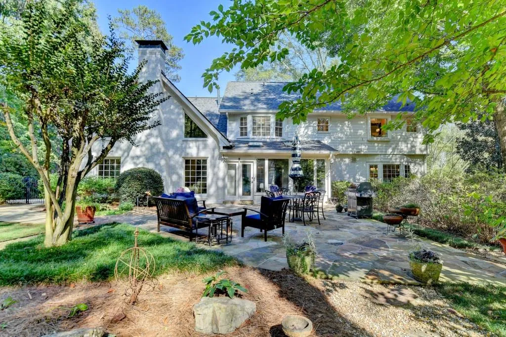 1580 Misty Oaks Drive, Sandy Springs, Georgia 30350, 4 Bedrooms Bedrooms, ,3 BathroomsBathrooms,Residential,Sold,1580 Misty Oaks Drive,7473254