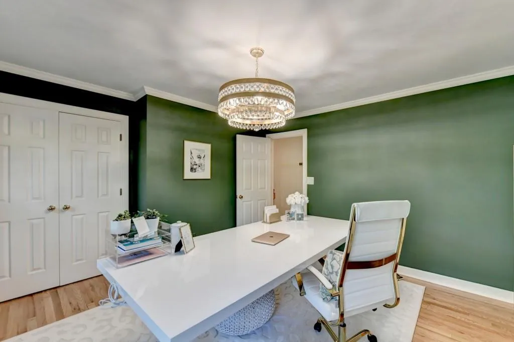 1580 Misty Oaks Drive, Sandy Springs, Georgia 30350, 4 Bedrooms Bedrooms, ,3 BathroomsBathrooms,Residential,Sold,1580 Misty Oaks Drive,7473254