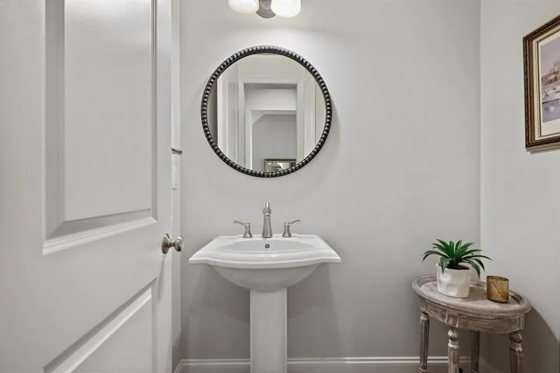 548 Sarabrook Place, Atlanta, Georgia 30342, 3 Bedrooms Bedrooms, ,3 BathroomsBathrooms,Residential,For Sale,548 Sarabrook Place,7722691