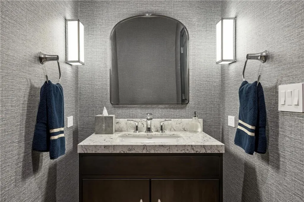 5220 Green Oak Court, Atlanta, Georgia 30327, 5 Bedrooms Bedrooms, ,5 BathroomsBathrooms,Residential,Sold,5220 Green Oak Court,7518291