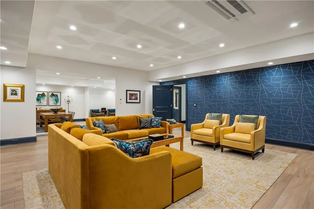 5220 Green Oak Court, Atlanta, Georgia 30327, 5 Bedrooms Bedrooms, ,5 BathroomsBathrooms,Residential,Sold,5220 Green Oak Court,7518291