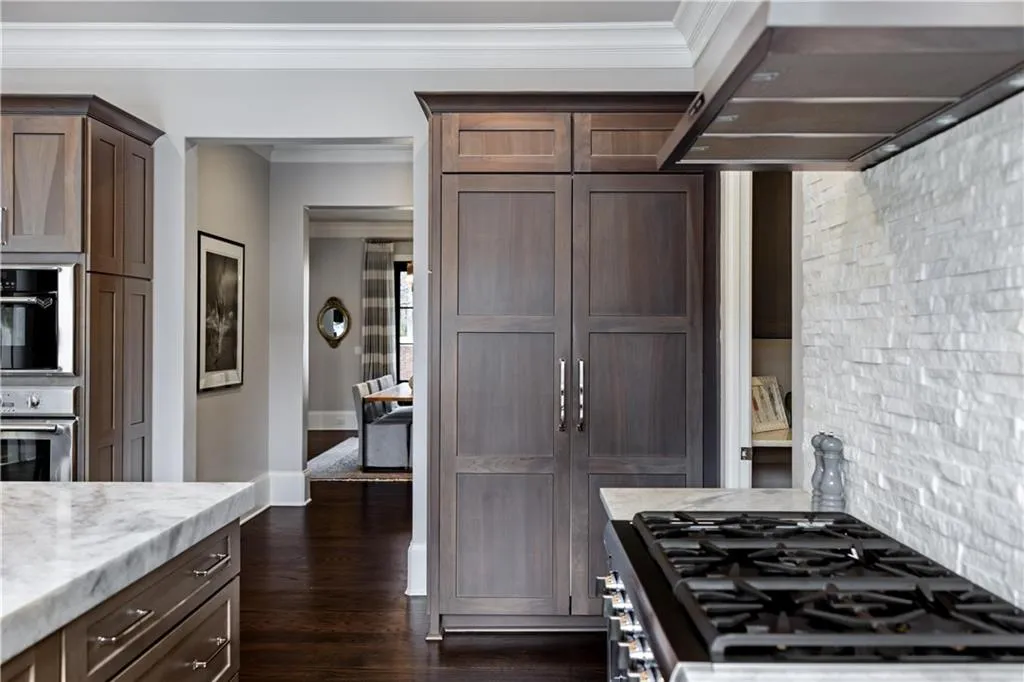 5220 Green Oak Court, Atlanta, Georgia 30327, 5 Bedrooms Bedrooms, ,5 BathroomsBathrooms,Residential,Sold,5220 Green Oak Court,7518291