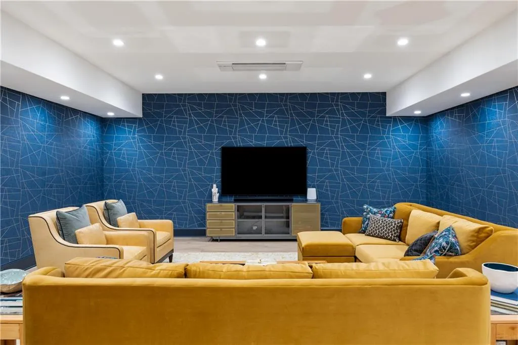 5220 Green Oak Court, Atlanta, Georgia 30327, 5 Bedrooms Bedrooms, ,5 BathroomsBathrooms,Residential,Sold,5220 Green Oak Court,7518291