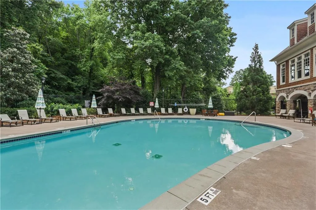 619 Riverlawn Court Unit 20, Atlanta, Georgia 30339, 4 Bedrooms Bedrooms, ,4 BathroomsBathrooms,Residential,Sold,619 Riverlawn Court Unit 20,6547146