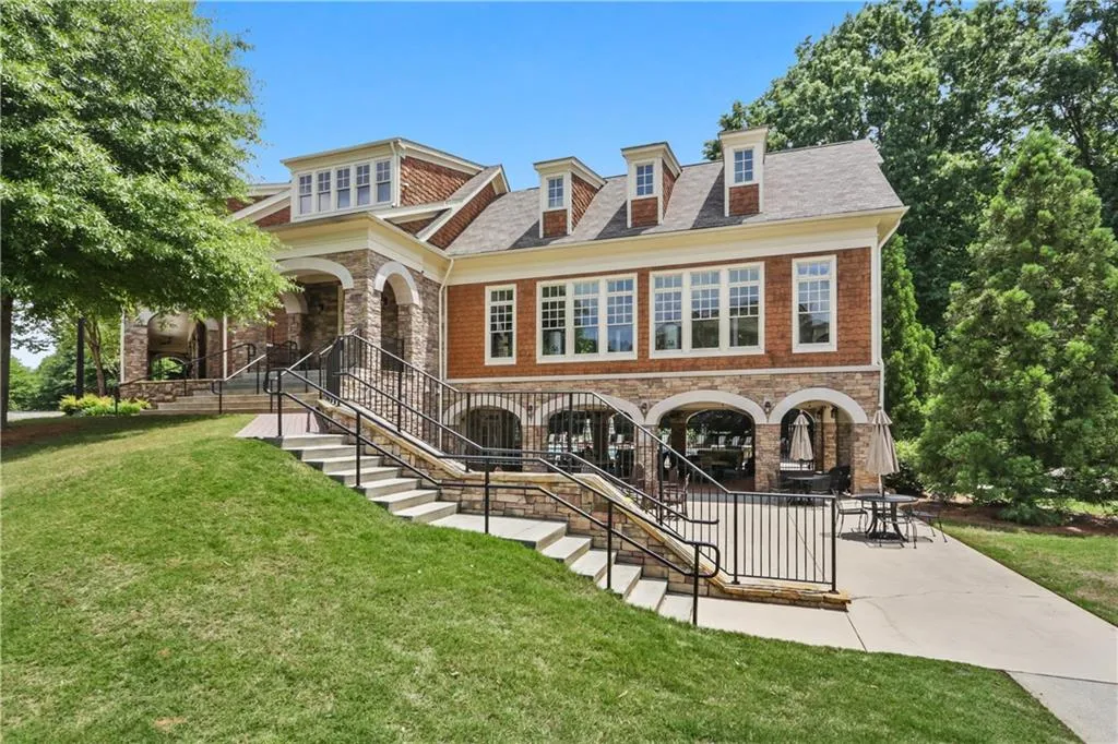 619 Riverlawn Court Unit 20, Atlanta, Georgia 30339, 4 Bedrooms Bedrooms, ,4 BathroomsBathrooms,Residential,Sold,619 Riverlawn Court Unit 20,6547146