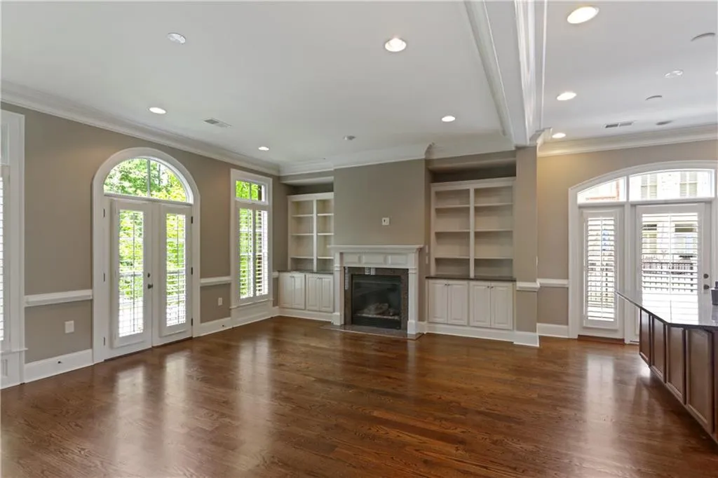 619 Riverlawn Court Unit 20, Atlanta, Georgia 30339, 4 Bedrooms Bedrooms, ,4 BathroomsBathrooms,Residential,Sold,619 Riverlawn Court Unit 20,6547146