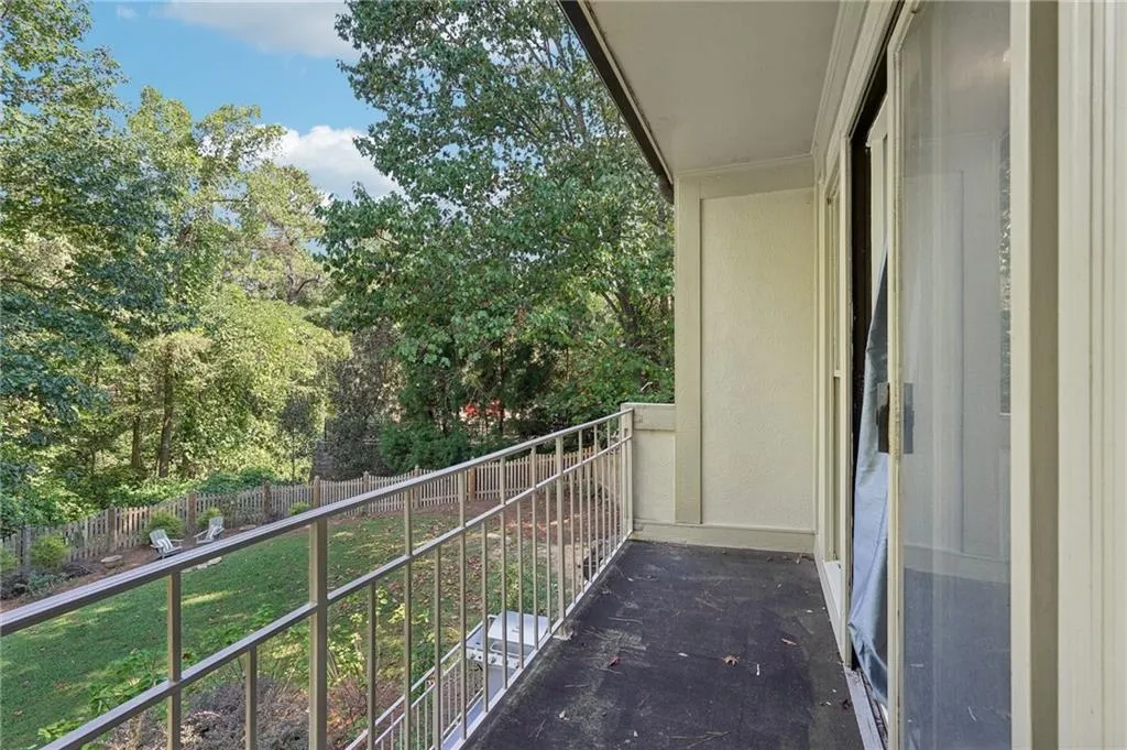 345 Crosstree Lane, Atlanta, Georgia 30328, 5 Bedrooms Bedrooms, ,3 BathroomsBathrooms,Residential,Sold,345 Crosstree Lane,7469638