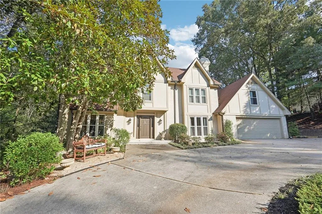 345 Crosstree Lane, Atlanta, Georgia 30328, 5 Bedrooms Bedrooms, ,3 BathroomsBathrooms,Residential,Sold,345 Crosstree Lane,7469638