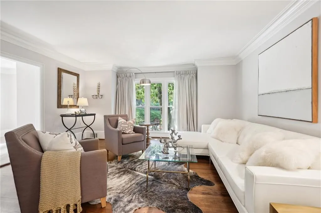 345 Crosstree Lane, Atlanta, Georgia 30328, 5 Bedrooms Bedrooms, ,3 BathroomsBathrooms,Residential,Sold,345 Crosstree Lane,7469638