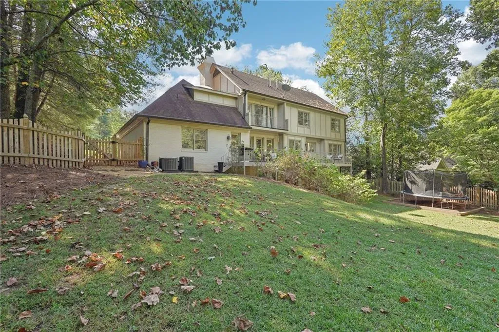 345 Crosstree Lane, Atlanta, Georgia 30328, 5 Bedrooms Bedrooms, ,3 BathroomsBathrooms,Residential,Sold,345 Crosstree Lane,7469638