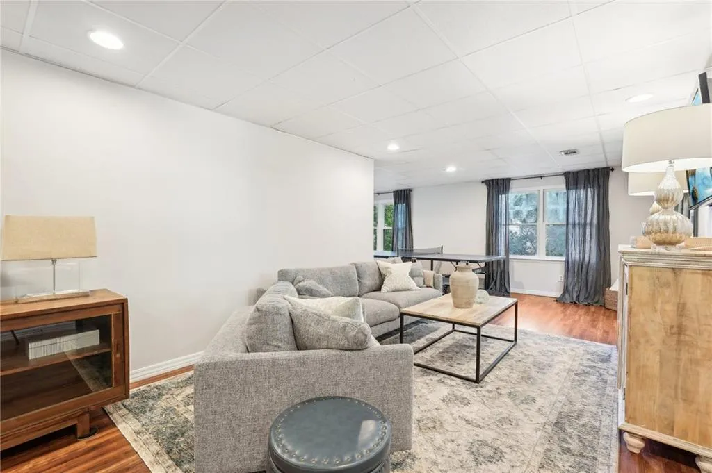 345 Crosstree Lane, Atlanta, Georgia 30328, 5 Bedrooms Bedrooms, ,3 BathroomsBathrooms,Residential,Sold,345 Crosstree Lane,7469638