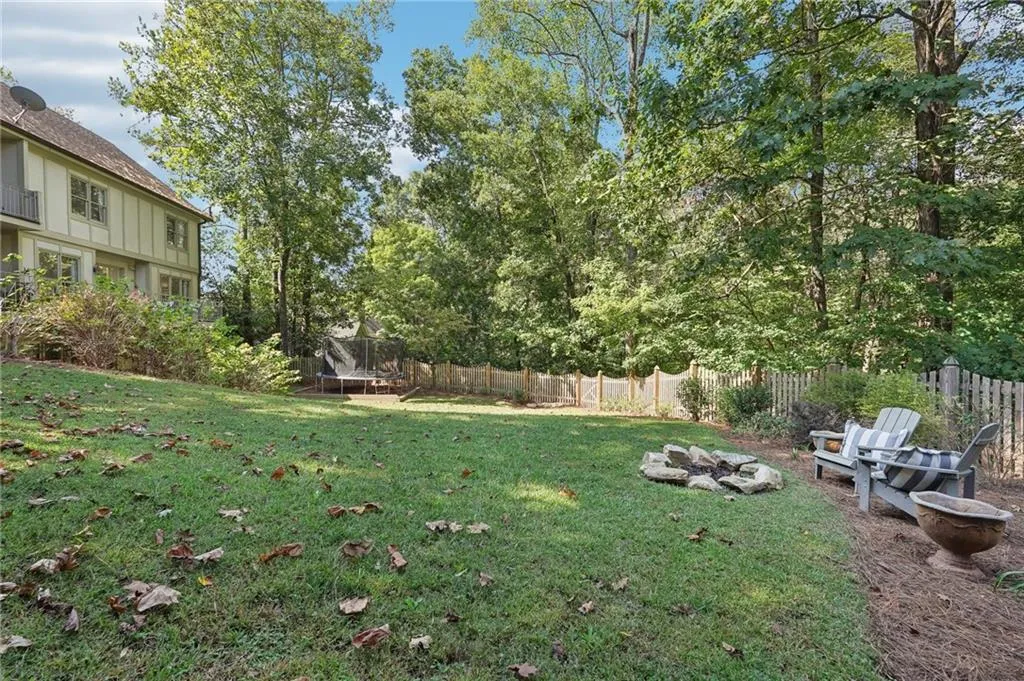 345 Crosstree Lane, Atlanta, Georgia 30328, 5 Bedrooms Bedrooms, ,3 BathroomsBathrooms,Residential,Sold,345 Crosstree Lane,7469638