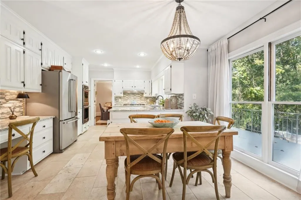 345 Crosstree Lane, Atlanta, Georgia 30328, 5 Bedrooms Bedrooms, ,3 BathroomsBathrooms,Residential,Sold,345 Crosstree Lane,7469638
