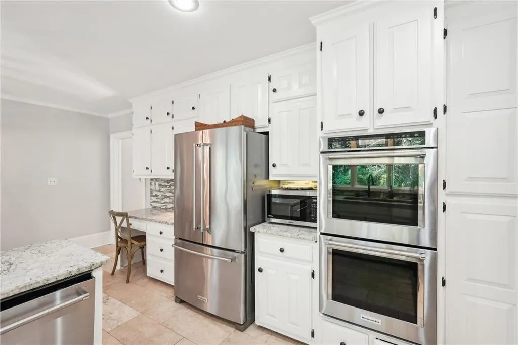 345 Crosstree Lane, Atlanta, Georgia 30328, 5 Bedrooms Bedrooms, ,3 BathroomsBathrooms,Residential,Sold,345 Crosstree Lane,7469638