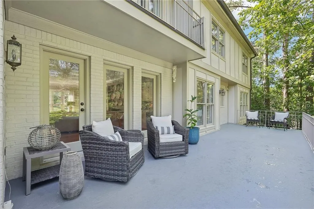345 Crosstree Lane, Atlanta, Georgia 30328, 5 Bedrooms Bedrooms, ,3 BathroomsBathrooms,Residential,Sold,345 Crosstree Lane,7469638