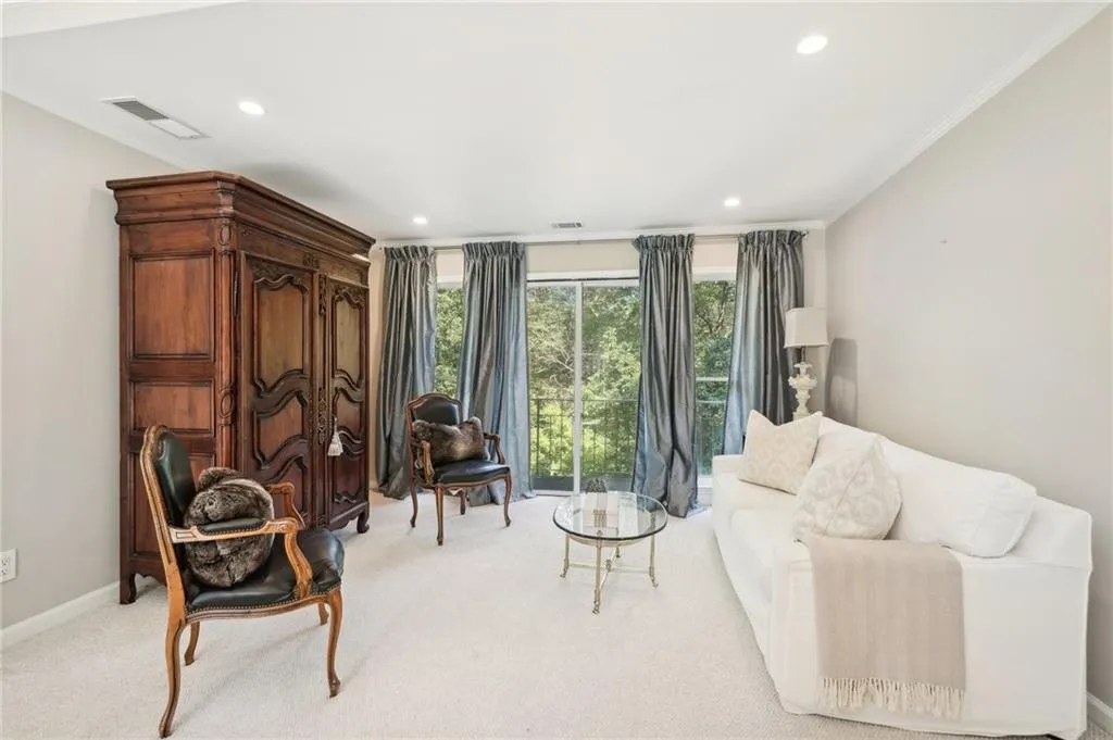 345 Crosstree Lane, Atlanta, Georgia 30328, 5 Bedrooms Bedrooms, ,3 BathroomsBathrooms,Residential,Sold,345 Crosstree Lane,7469638