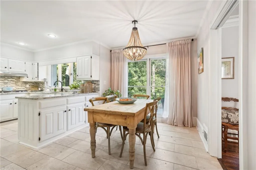 345 Crosstree Lane, Atlanta, Georgia 30328, 5 Bedrooms Bedrooms, ,3 BathroomsBathrooms,Residential,Sold,345 Crosstree Lane,7469638