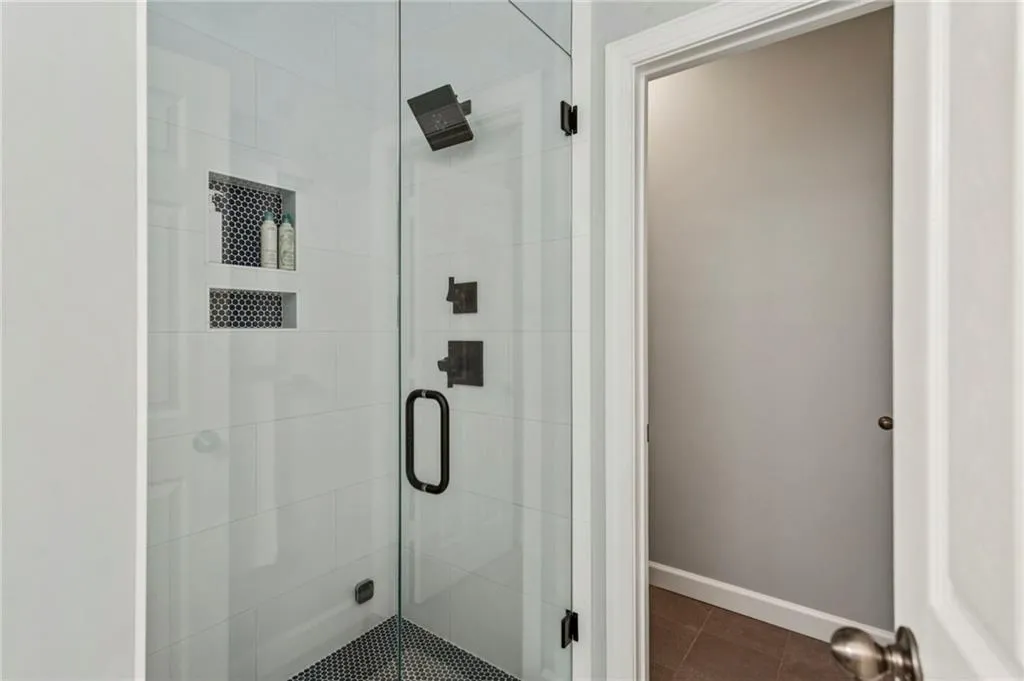 If you love to pamper yourself and enjoy the relaxation of a nice steam or whirlpool bath, this is your place.