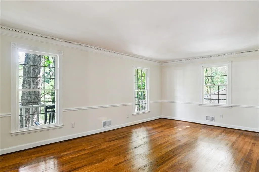 905 Edgewater Trail, Sandy Springs, Georgia 30328, 5 Bedrooms Bedrooms, ,4 BathroomsBathrooms,Residential,Sold,905 Edgewater Trail,7227748