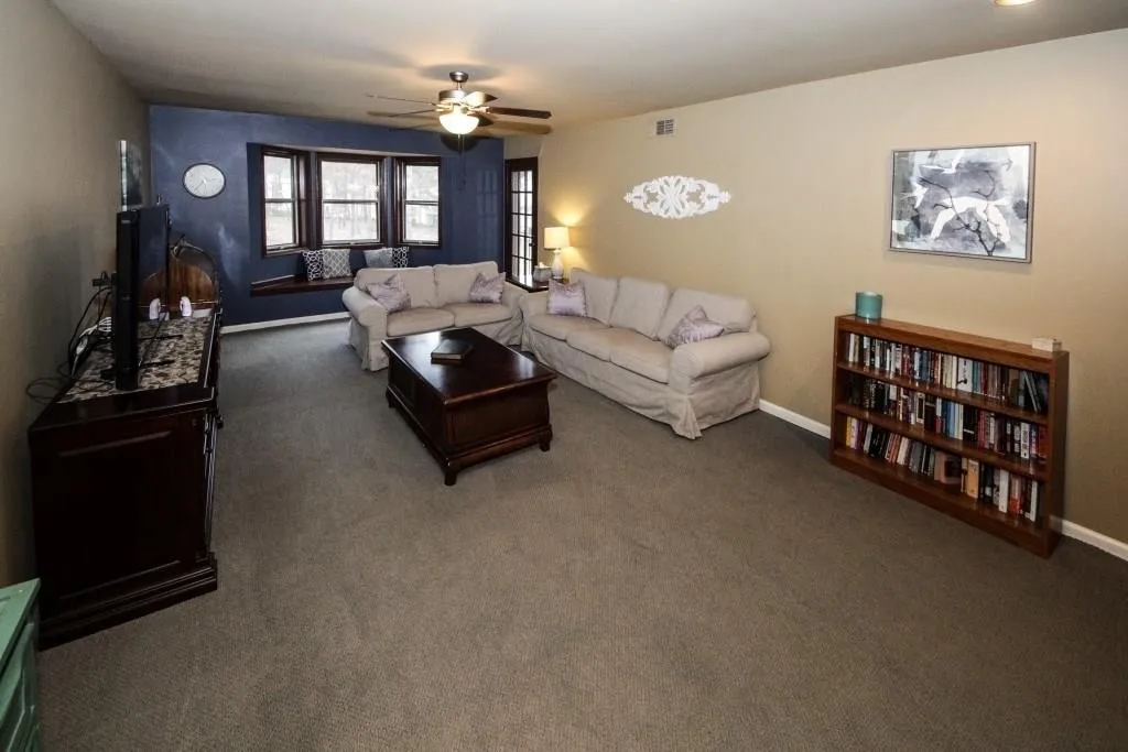 6851 Roswell Road Unit E9, Sandy Springs, Georgia 30328, 3 Bedrooms Bedrooms, ,2 BathroomsBathrooms,Residential,Sold,6851 Roswell Road Unit E9,6117730