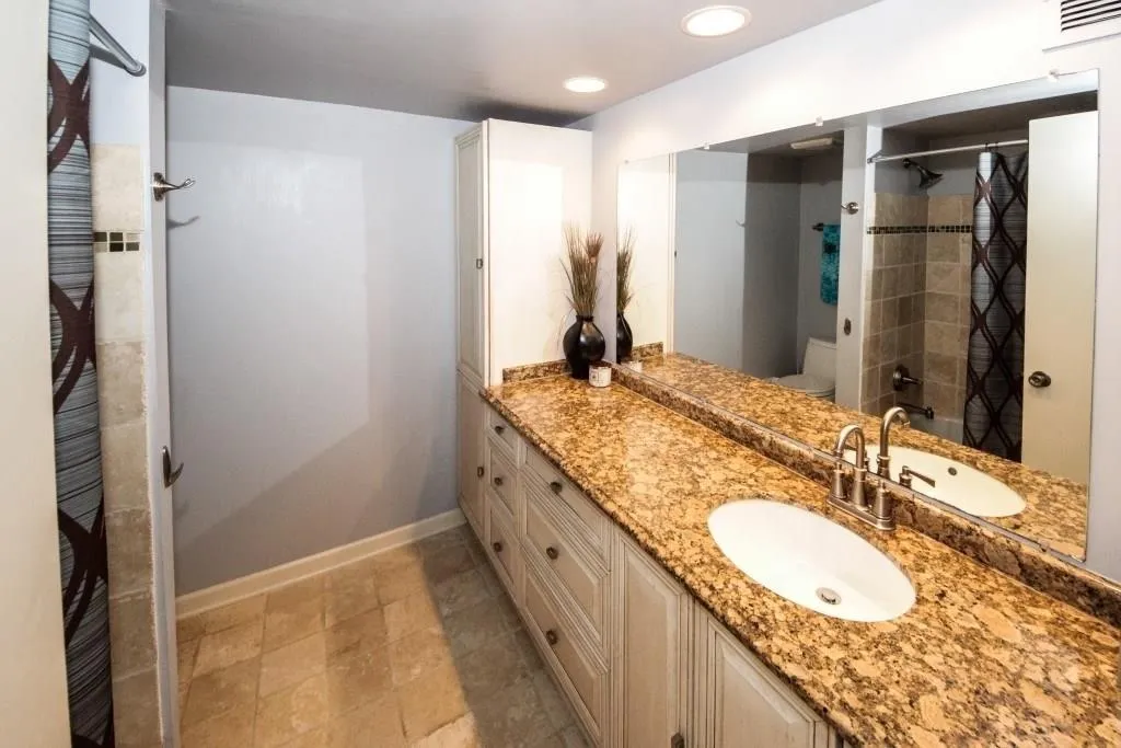 6851 Roswell Road Unit E9, Sandy Springs, Georgia 30328, 3 Bedrooms Bedrooms, ,2 BathroomsBathrooms,Residential,Sold,6851 Roswell Road Unit E9,6117730