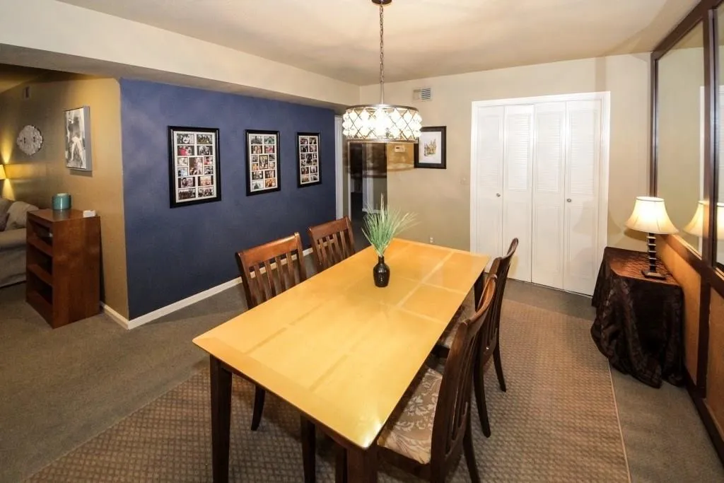 6851 Roswell Road Unit E9, Sandy Springs, Georgia 30328, 3 Bedrooms Bedrooms, ,2 BathroomsBathrooms,Residential,Sold,6851 Roswell Road Unit E9,6117730