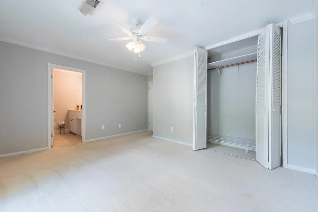 5400 Roswell Road Unit J3, Atlanta, Georgia 30342, 3 Bedrooms Bedrooms, ,2 BathroomsBathrooms,Residential,Sold,5400 Roswell Road Unit J3,5918861