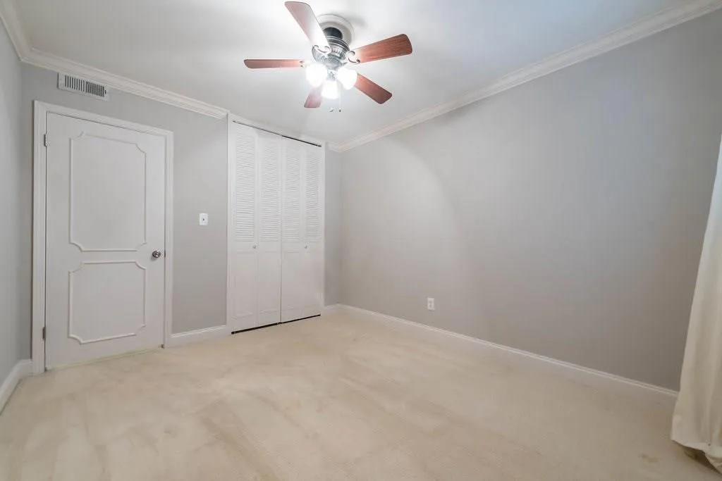 5400 Roswell Road Unit J3, Atlanta, Georgia 30342, 3 Bedrooms Bedrooms, ,2 BathroomsBathrooms,Residential,Sold,5400 Roswell Road Unit J3,5918861
