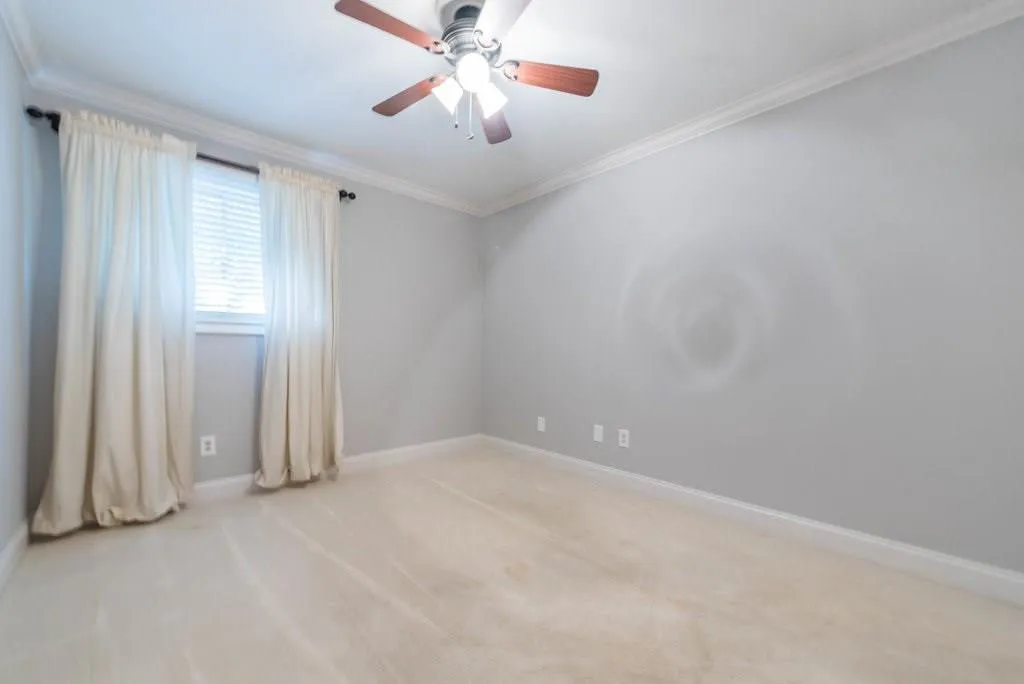 5400 Roswell Road Unit J3, Atlanta, Georgia 30342, 3 Bedrooms Bedrooms, ,2 BathroomsBathrooms,Residential,Sold,5400 Roswell Road Unit J3,5918861