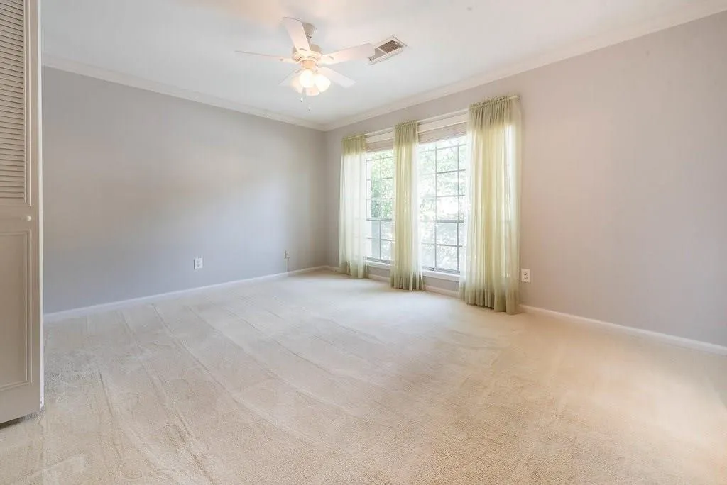 5400 Roswell Road Unit J3, Atlanta, Georgia 30342, 3 Bedrooms Bedrooms, ,2 BathroomsBathrooms,Residential,Sold,5400 Roswell Road Unit J3,5918861