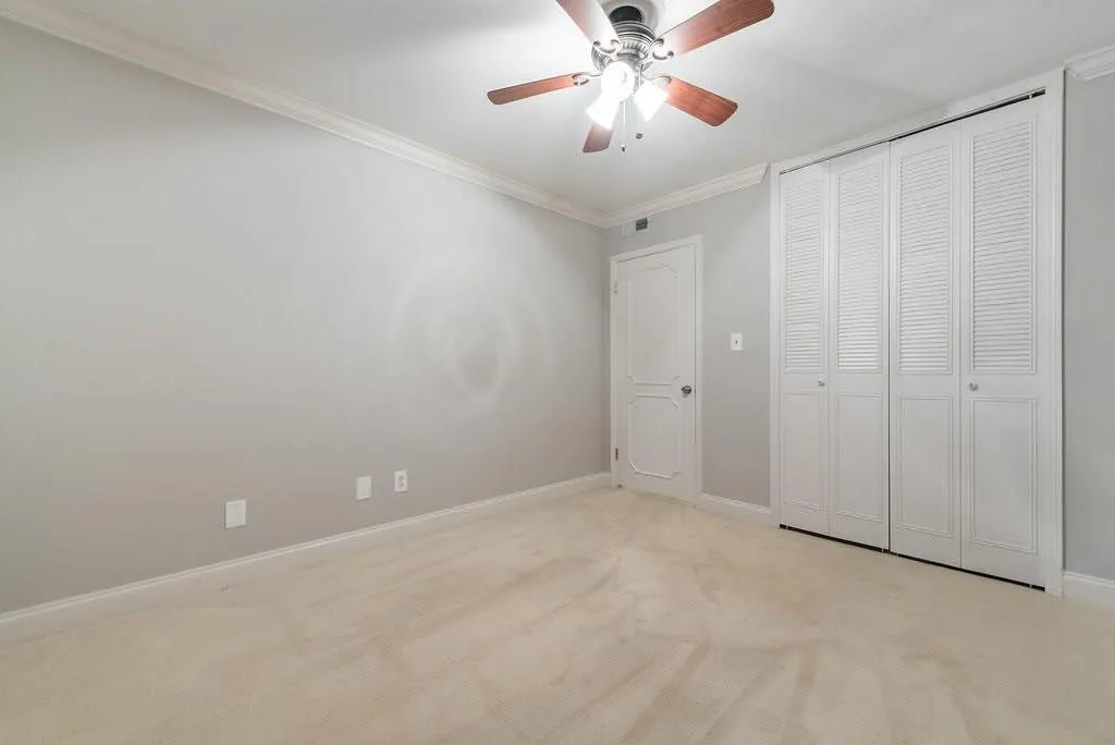 5400 Roswell Road Unit J3, Atlanta, Georgia 30342, 3 Bedrooms Bedrooms, ,2 BathroomsBathrooms,Residential,Sold,5400 Roswell Road Unit J3,5918861
