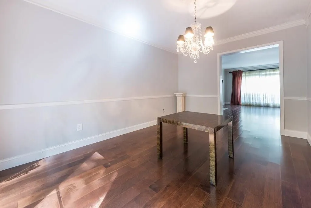 5400 Roswell Road Unit J3, Atlanta, Georgia 30342, 3 Bedrooms Bedrooms, ,2 BathroomsBathrooms,Residential,Sold,5400 Roswell Road Unit J3,5918861