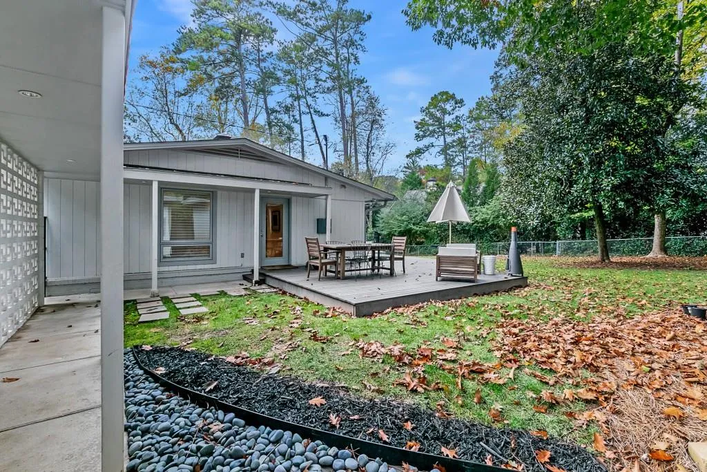 245 Colewood Way, Sandy Springs, Georgia 30328, 4 Bedrooms Bedrooms, ,2 BathroomsBathrooms,Residential,Sold,245 Colewood Way,6803110