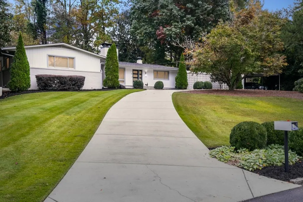 245 Colewood Way, Sandy Springs, Georgia 30328, 4 Bedrooms Bedrooms, ,2 BathroomsBathrooms,Residential,Sold,245 Colewood Way,6803110