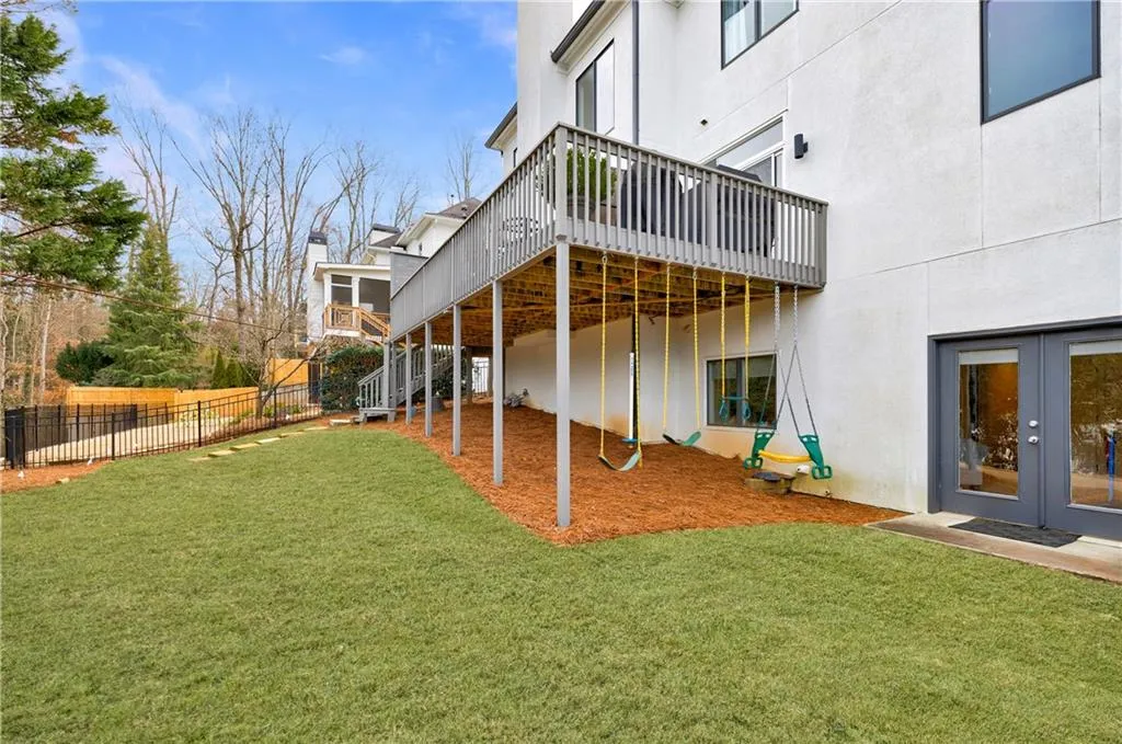 110 Crestwicke Trace, Atlanta, Georgia 30319, 6 Bedrooms Bedrooms, ,5 BathroomsBathrooms,Residential,Sold,110 Crestwicke Trace,7517141